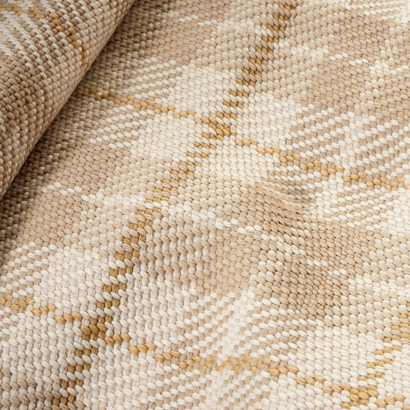 Lakeville Plaid Handwoven Indoor/Outdoor Rug