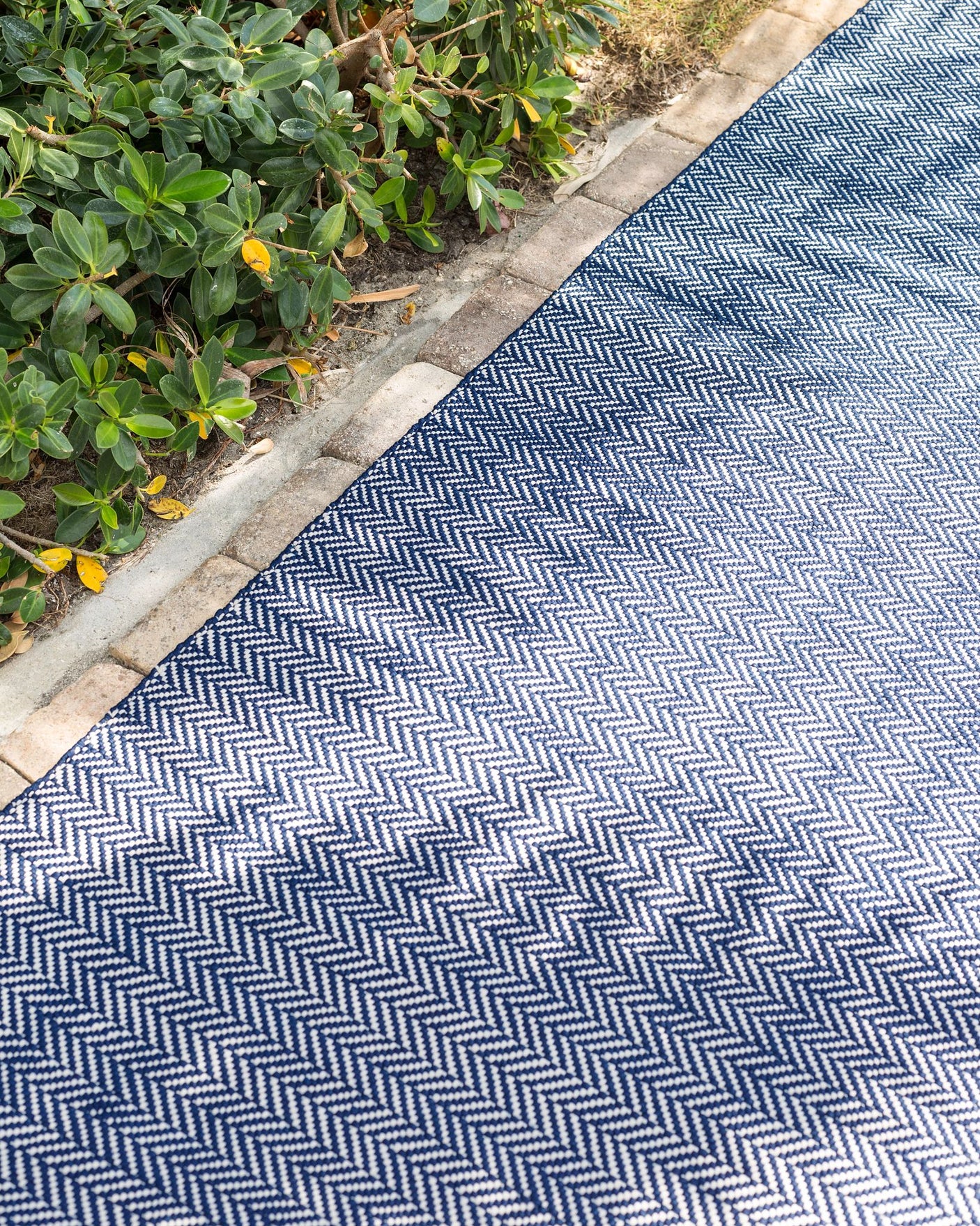 Herringbone Handwoven Indoor/Outdoor Rug