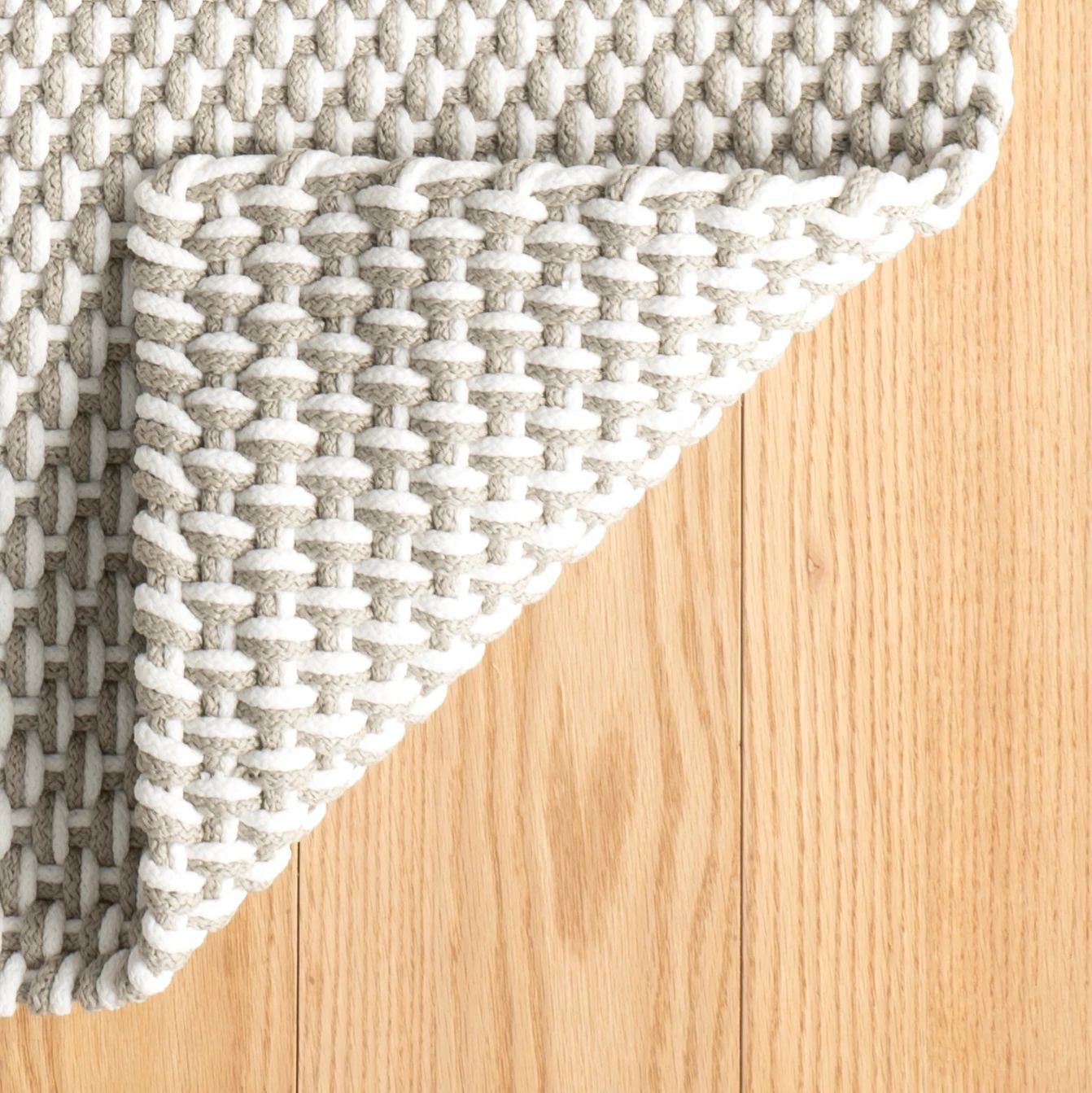 Two-Tone Rope Handwoven Indoor/Outdoor Rug