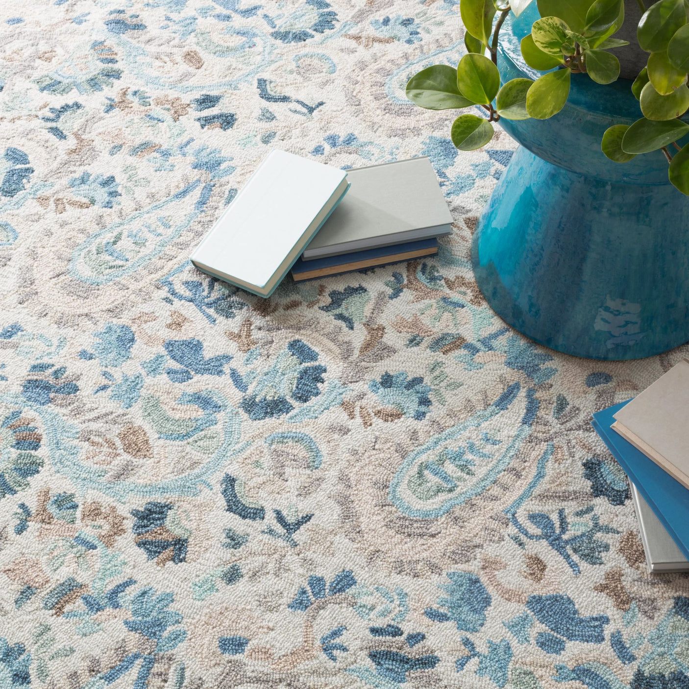 Ines Hand Micro Hooked Wool Rug