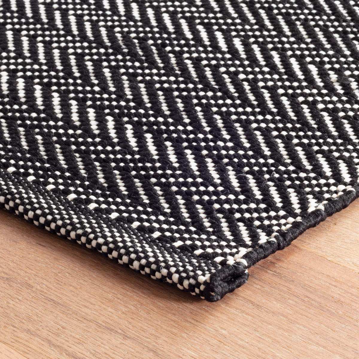 Herringbone Handwoven Indoor/Outdoor Rug