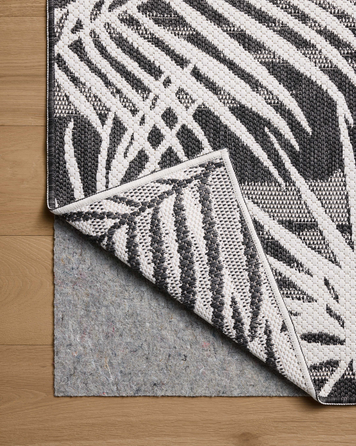 Easton Rug 09
