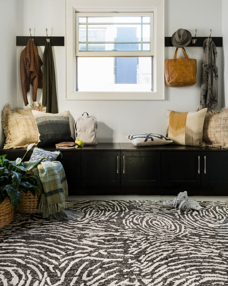 Juneau Rug 04 | Charcoal / Silver