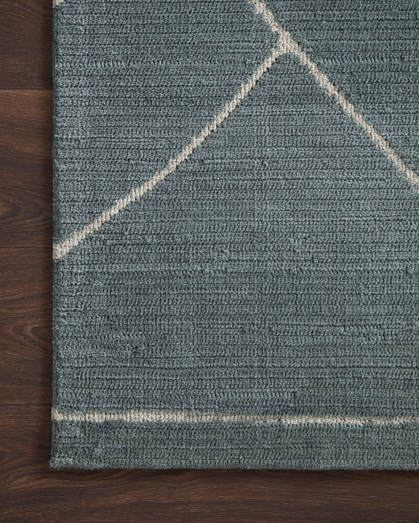 Logan Rug 01 | Slate / White