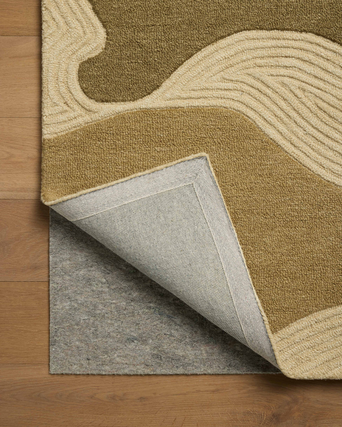 Madi Rug 02