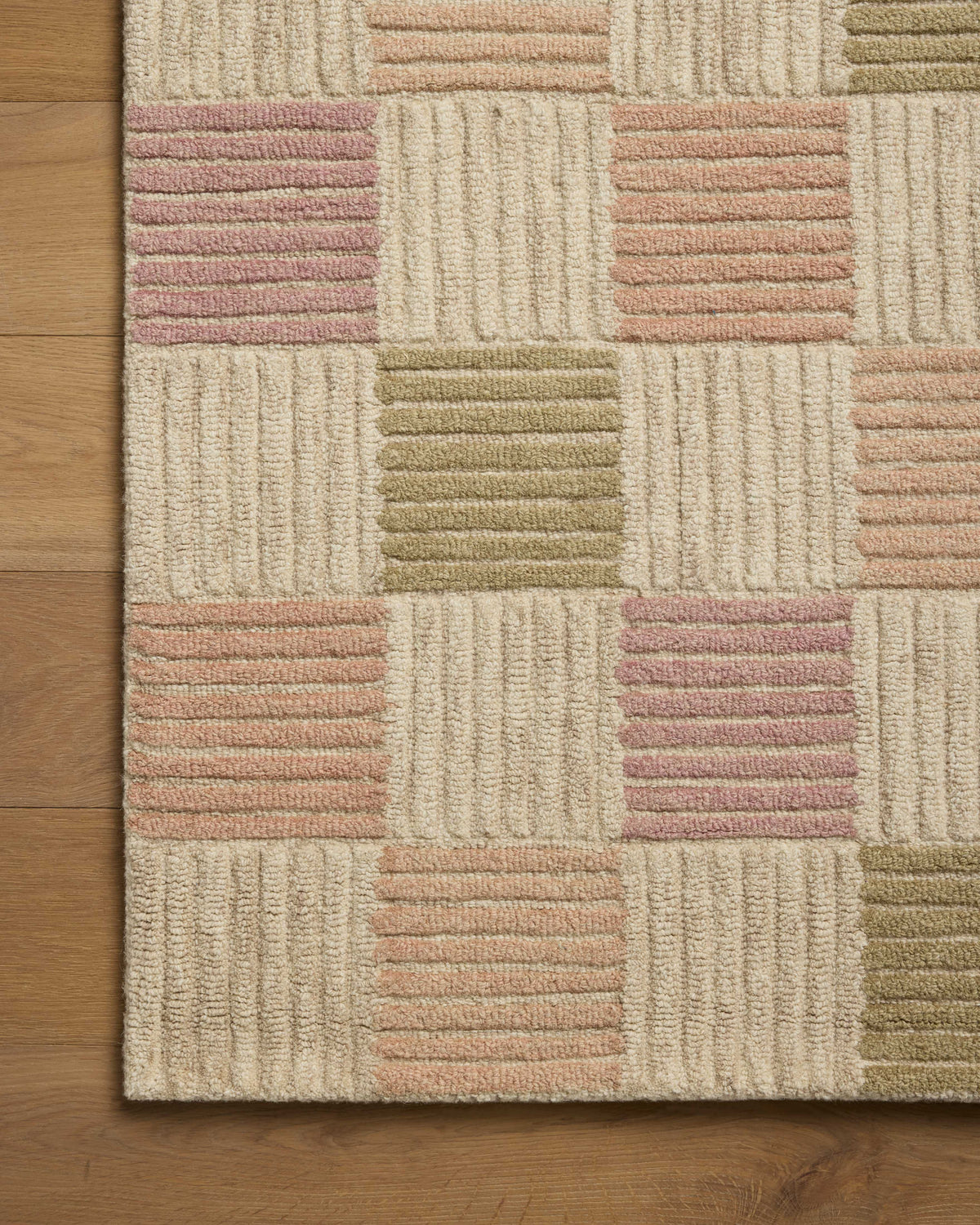 Madi Rug 06