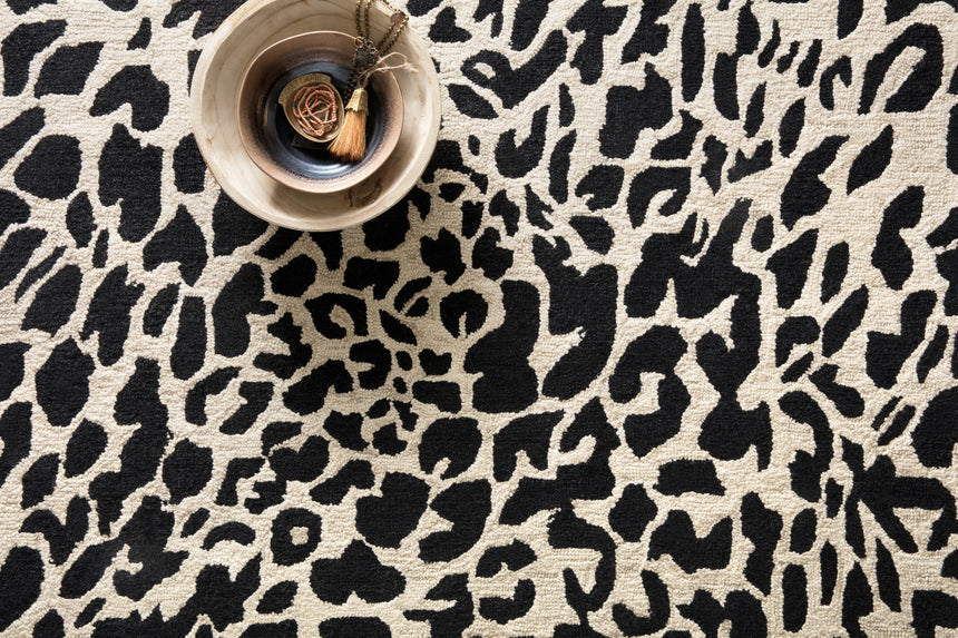 Masai Rug 02 | Black / Ivory