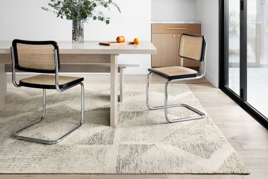 Milo Rug 06 | Lt Grey / Granite