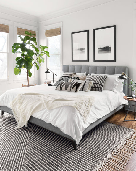 Newton Rug 01 | Charcoal / Ivory