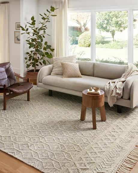 Noelle Rug 02 | Ivory / Black