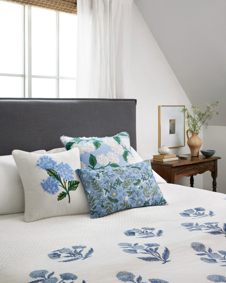 Hydrangea Blue / Ivory Pillow | PRP0013