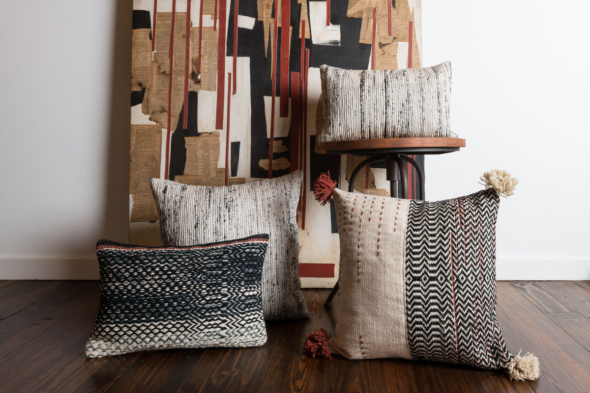 Pillow | P0242
