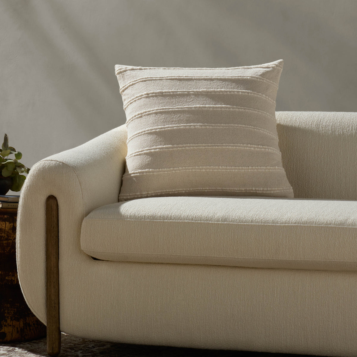 Landry Pillow