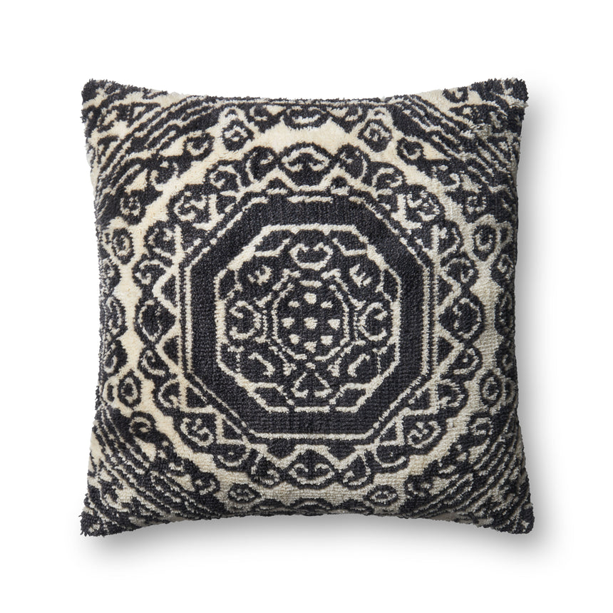 Black / White Pillow | P0578