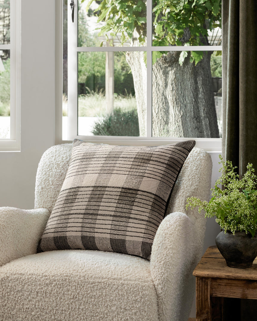 Ivory / Black Pillow | PAL0009