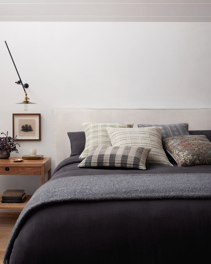 Ivory / Black Pillow | PAL0011