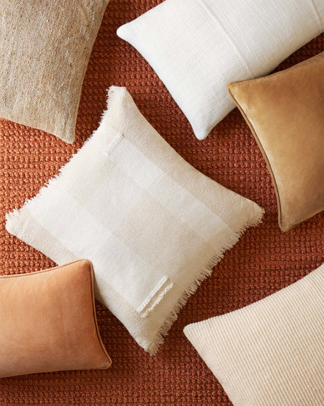 Lydia Pillow