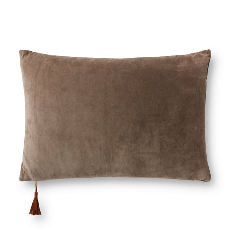 Lydia Pillow