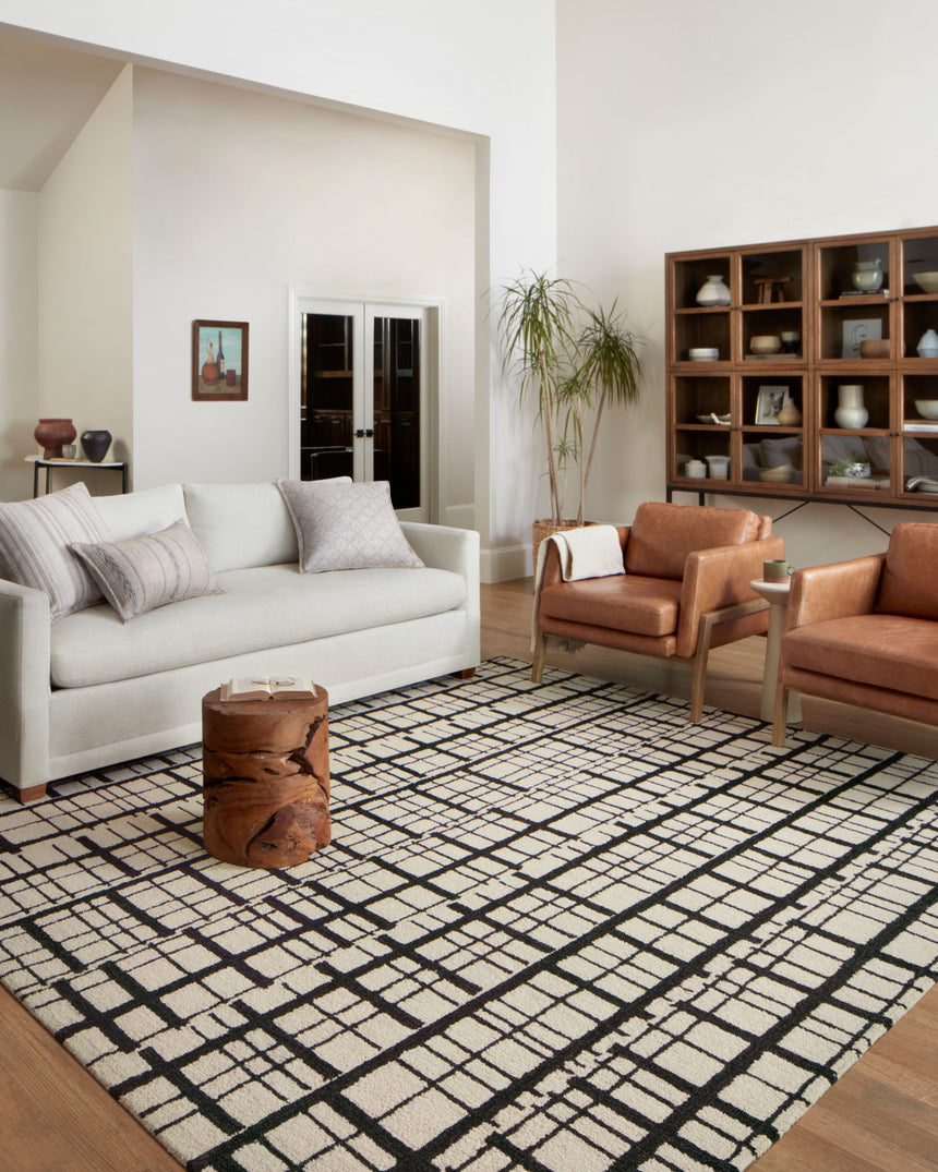 Polly Rug 02 | Black / Ivory
