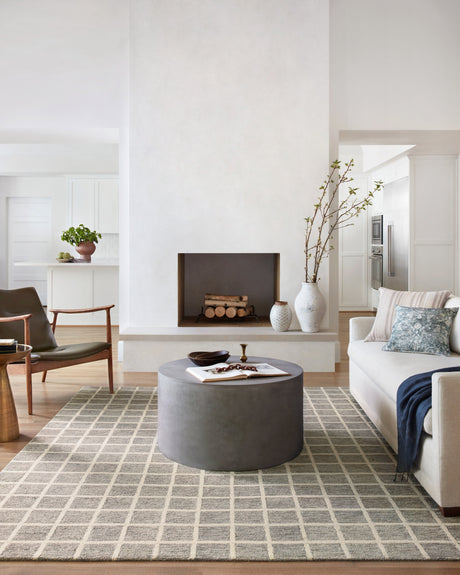 Polly Rug 05 | Slate / Ivory