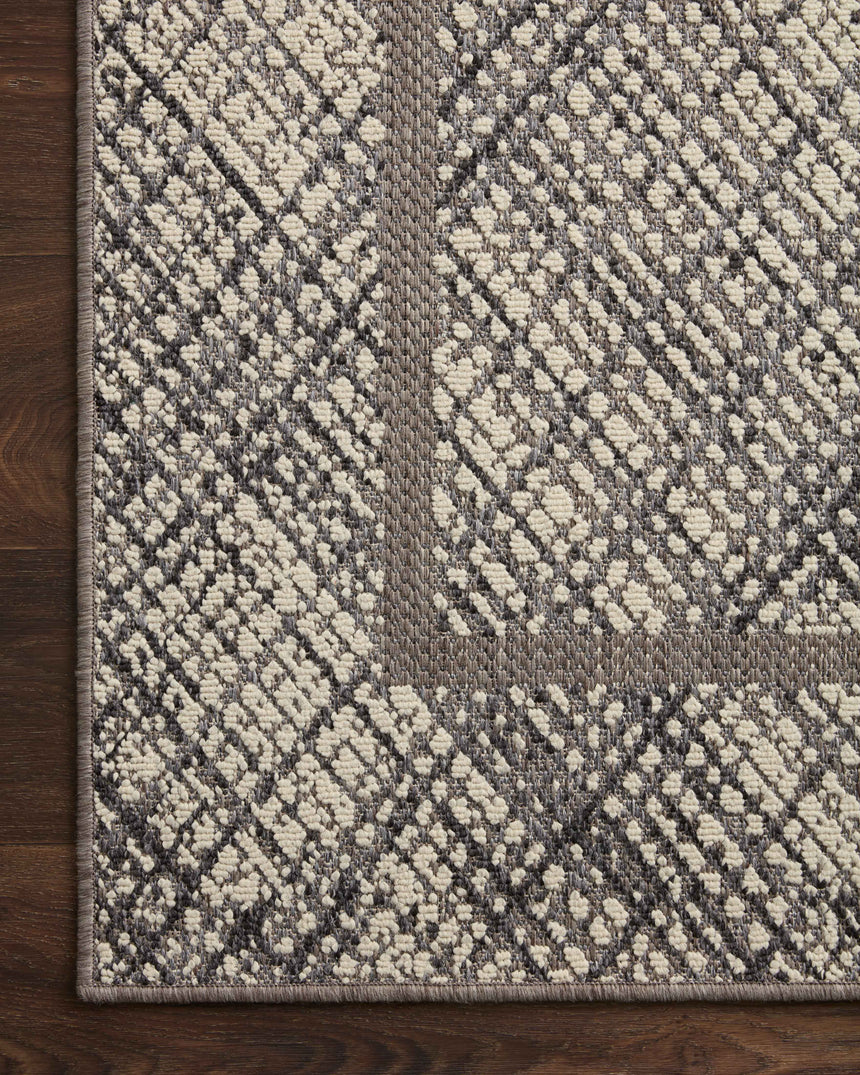 Rainier Rug 10 | Ivory / Charcoal