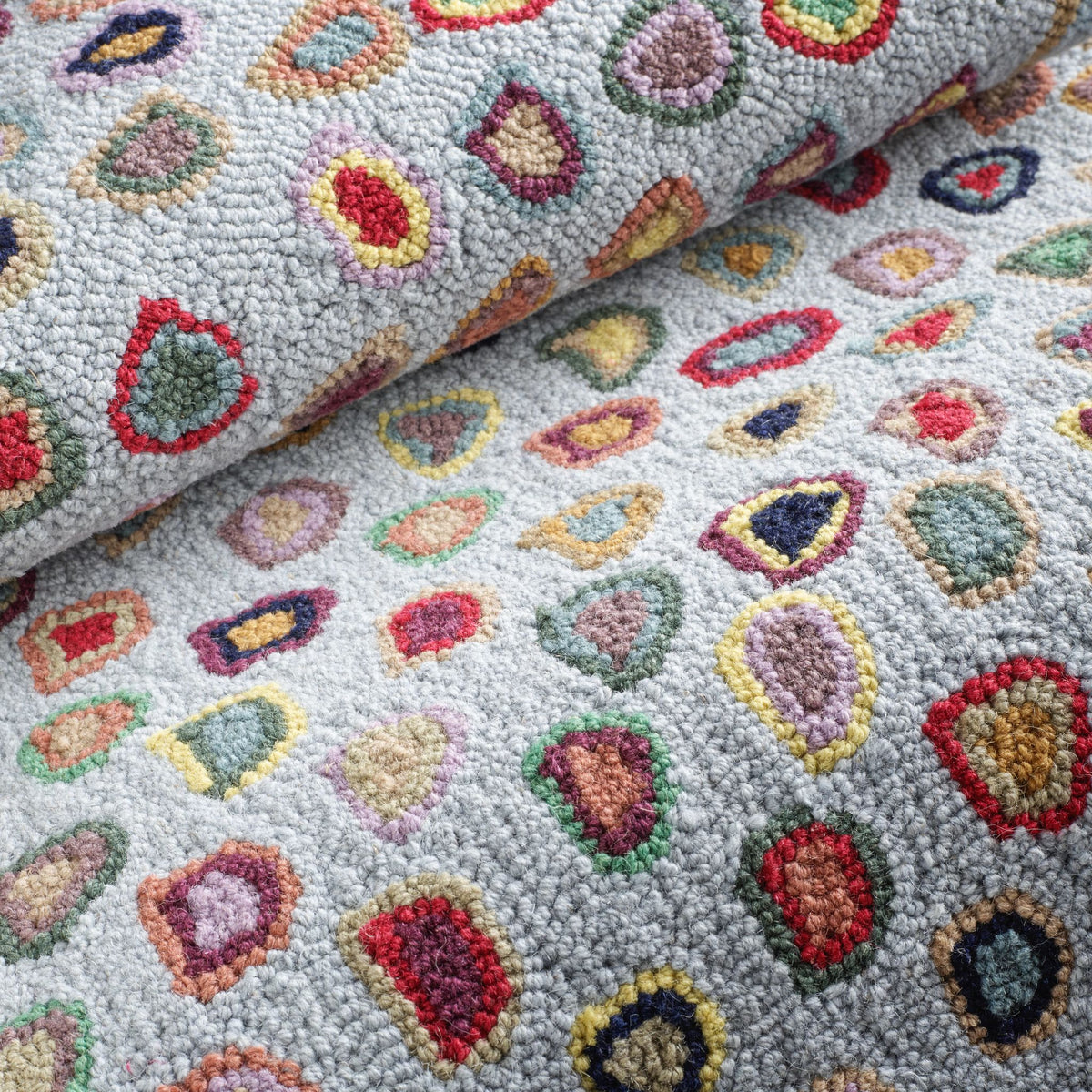 Cat's Paw Hand Micro Hooked Wool Rug