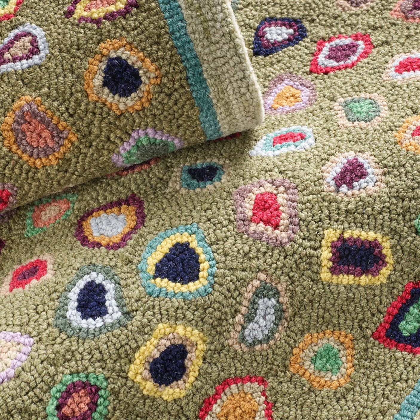 Cat's Paw Hand Micro Hooked Wool Rug