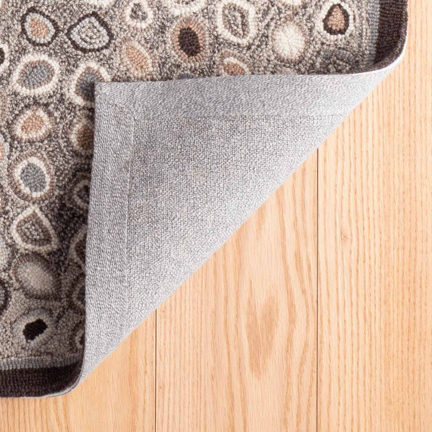 Cat's Paw Hand Micro Hooked Wool Rug