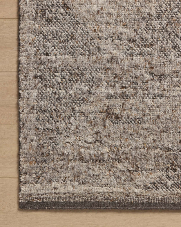 Suki Rug 02 | Graphite / Bark