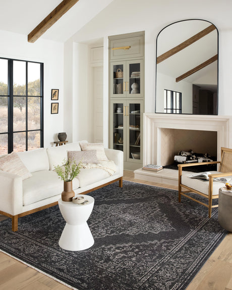 Vance Rug 03 | Charcoal / Dove