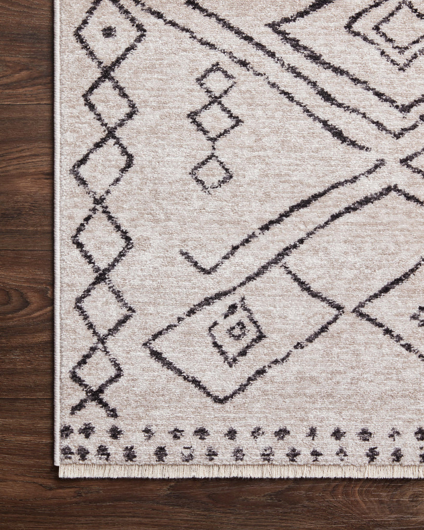 Vance Rug 06 | Dove / Charcoal