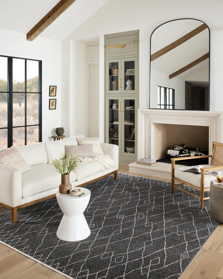 Vance Rug 11 | Charcoal / Dove