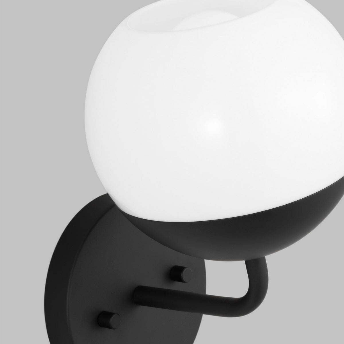 Alvin 1-Light Bath Sconce — 75 W