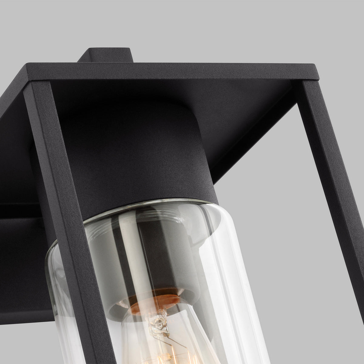 Vado Medium Wall Lantern