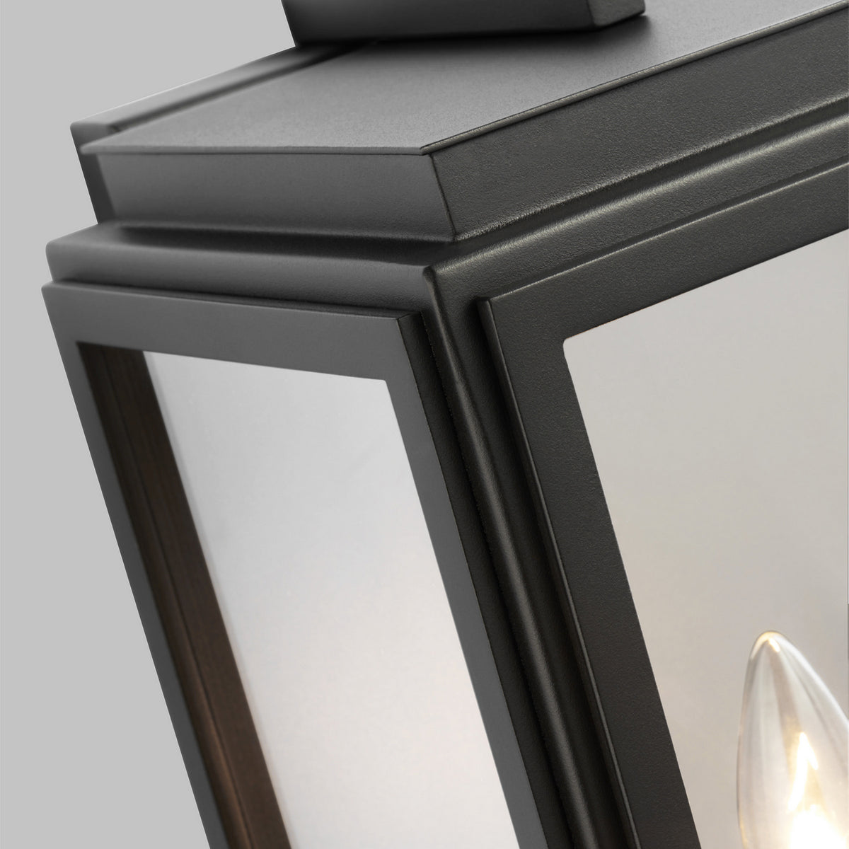 Edgar Medium Wall Lantern