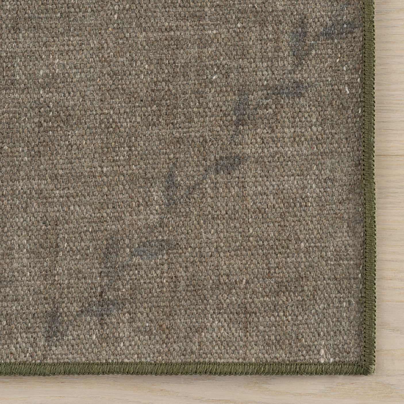 Nate Berkus Ivy Soft Floral Washable Area Rug