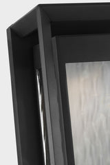 Urbandale Grande Wall Lantern