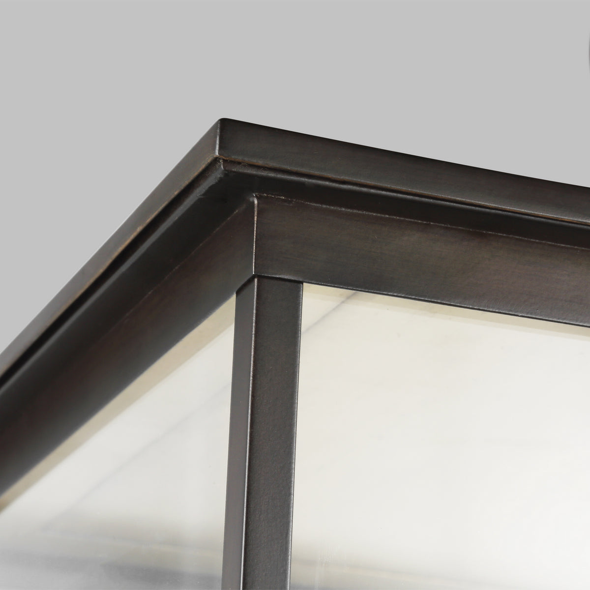 Freeport Medium Pendant