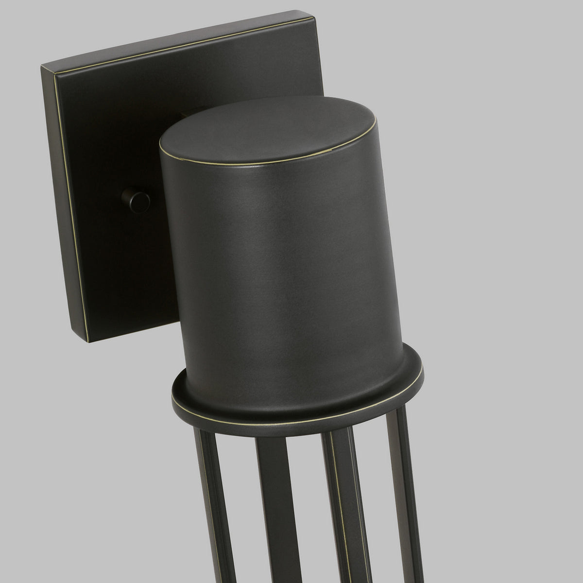 Union Medium Wall Lantern