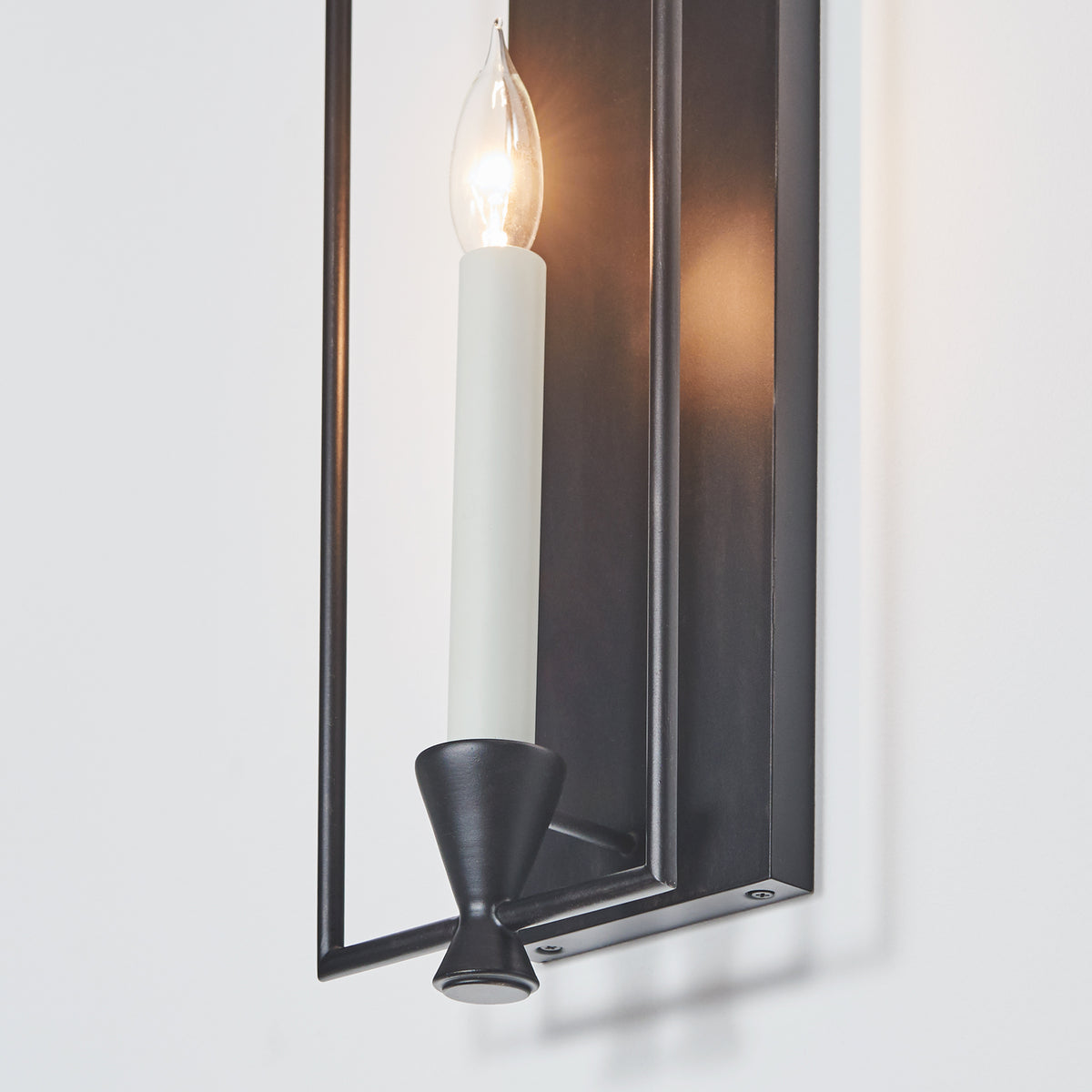 Keystone Sconce