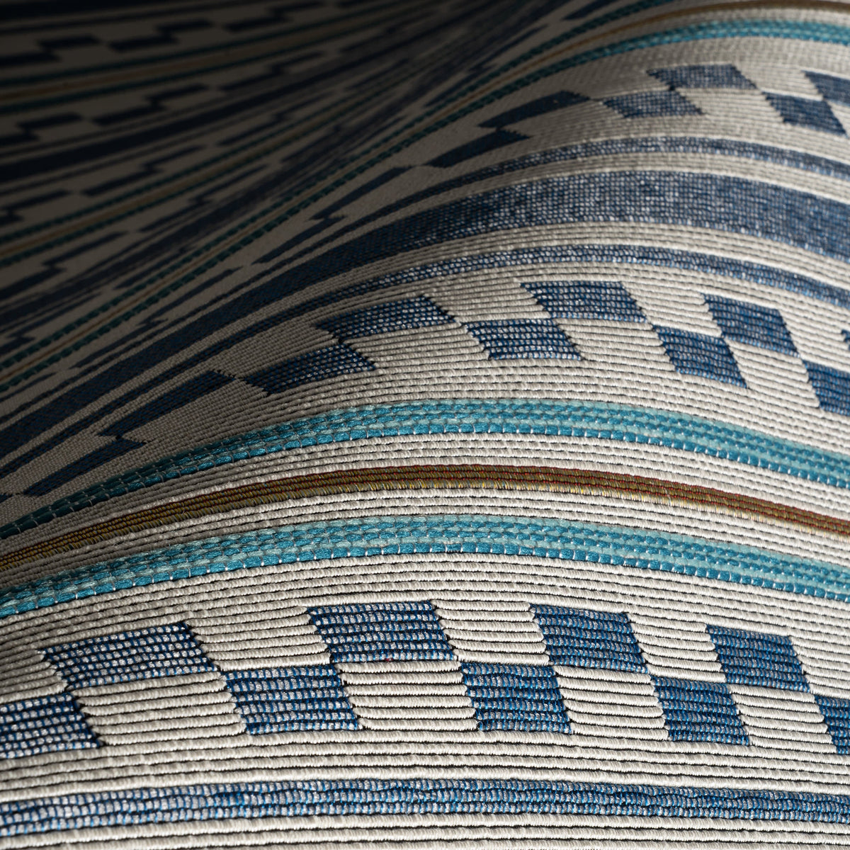 Dash & Albert Caldera Modern Checkered Indoor/Outdoor Rug in Blue, photo 9