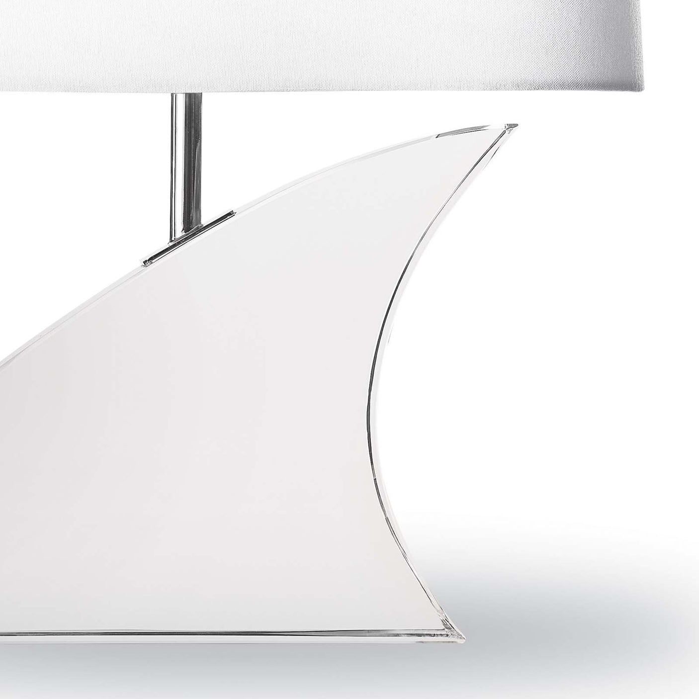 Fin Crystal Table Lamp