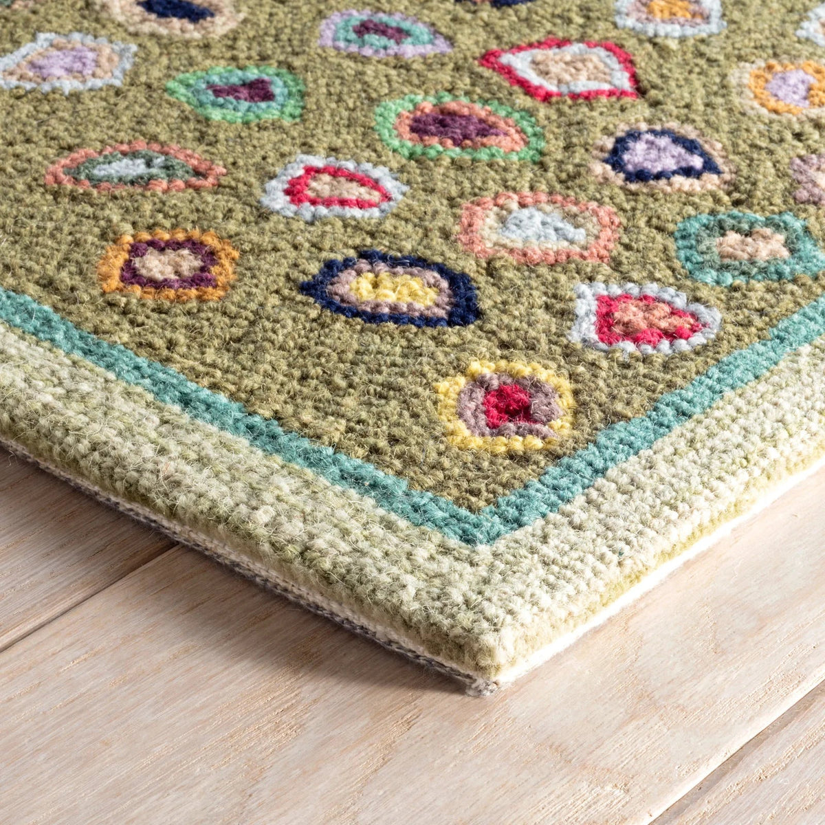 Cat's Paw Hand Micro Hooked Wool Rug