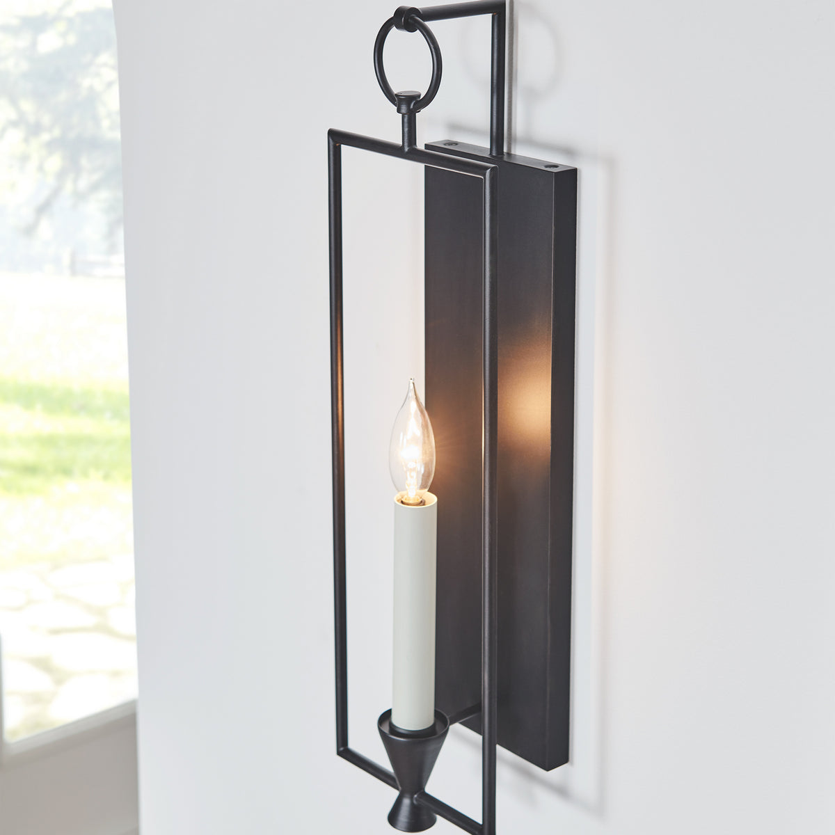 Keystone Sconce