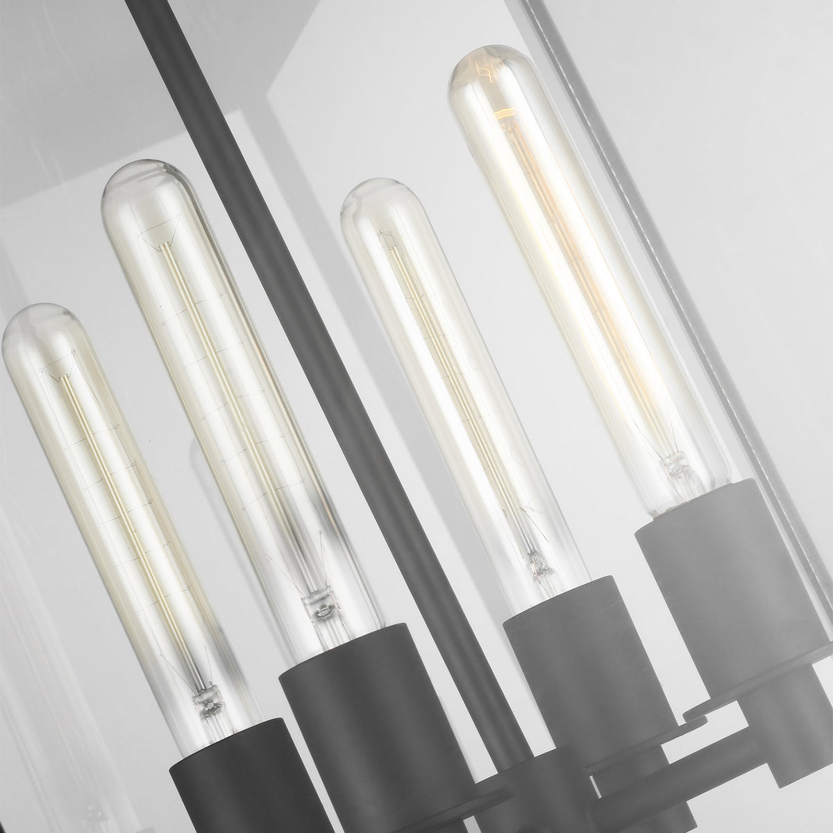 Freeport Medium Pendant
