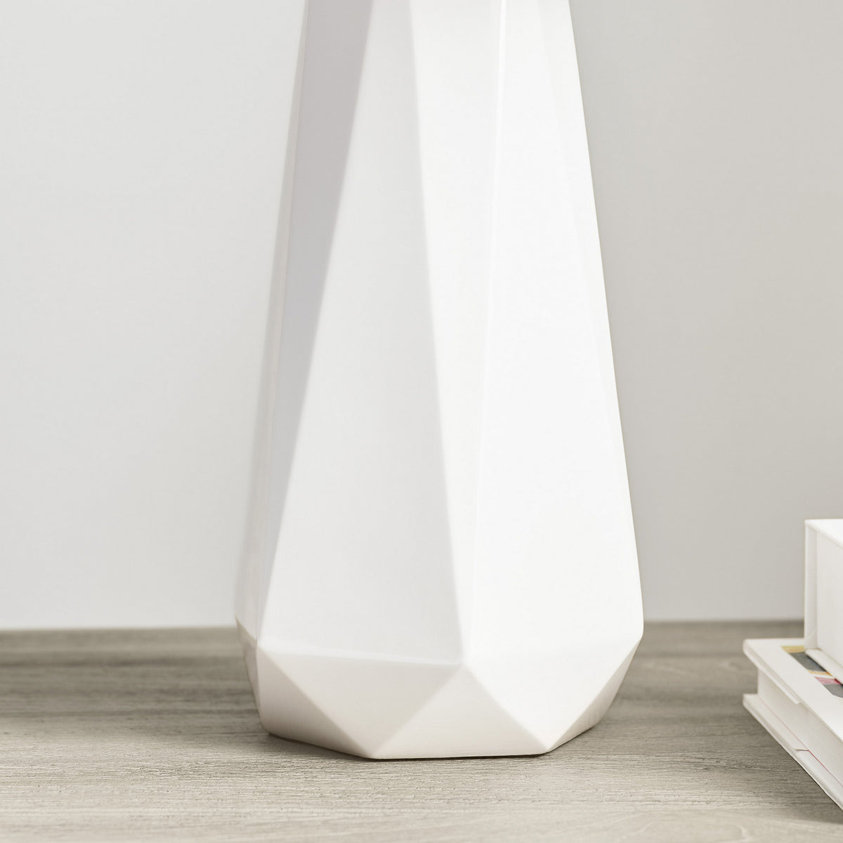 Moresby Medium Table Lamp