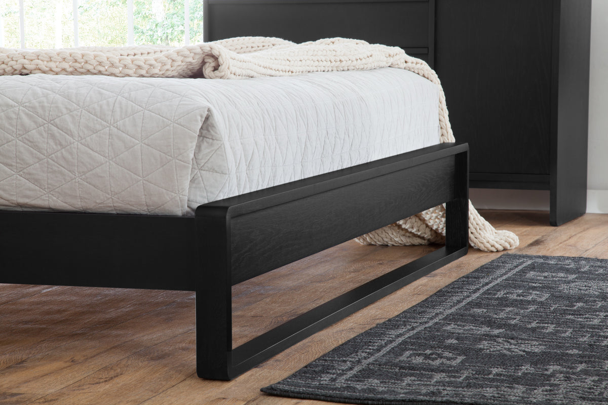 West Bros Corsa Slat Bed in 46 Noir, footboard detail