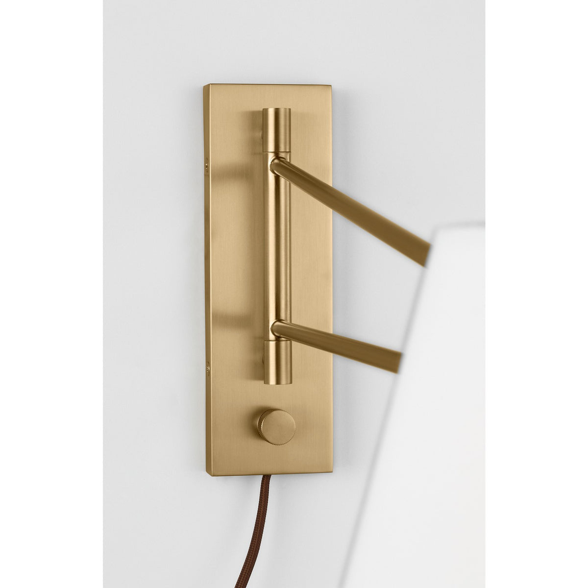 Hale 32" Sconce