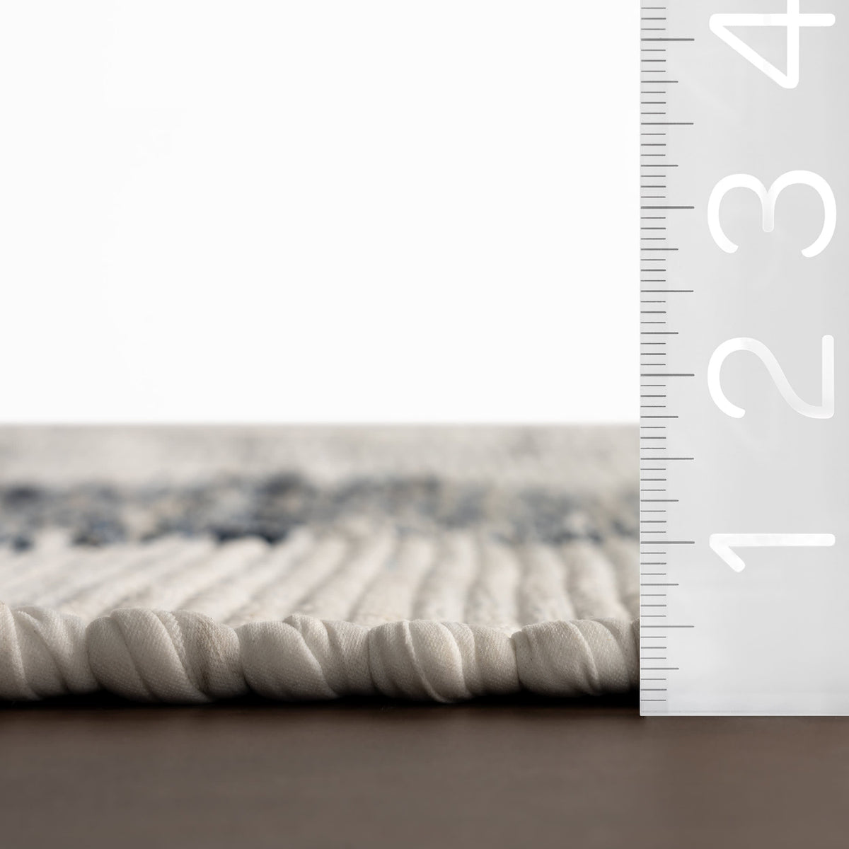 Dash & Albert Dahara Denim Bohemian Abstract Rug in White, photo 4