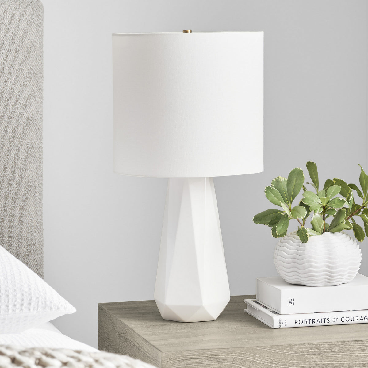 Moresby Medium Table Lamp